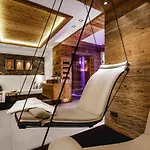 Alpinlounge Rätia *