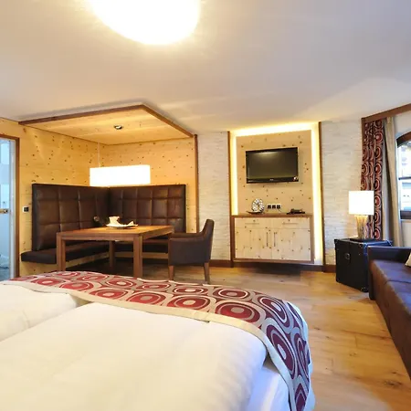 Alpinlounge Rätia * Ischgl