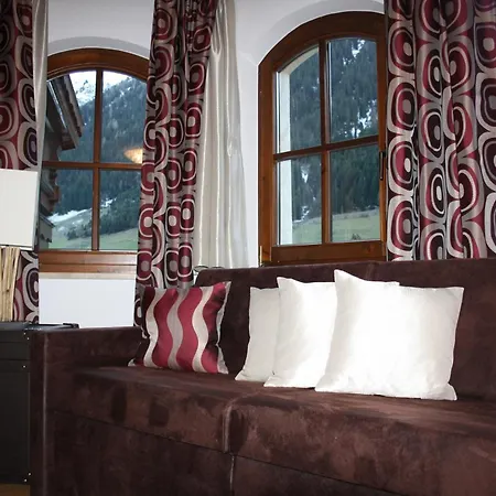 Apartment Alpinlounge Rätia