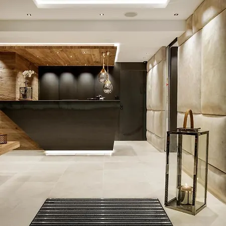Alpinlounge Raetia Apartmán *