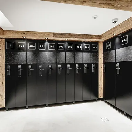 Alpinlounge Raetia Apartman *