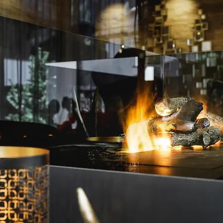 Alpinlounge Raetia * Ischgl