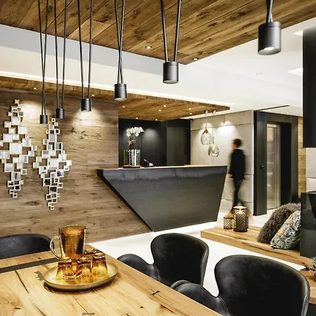 Alpinlounge Raetia Apartment